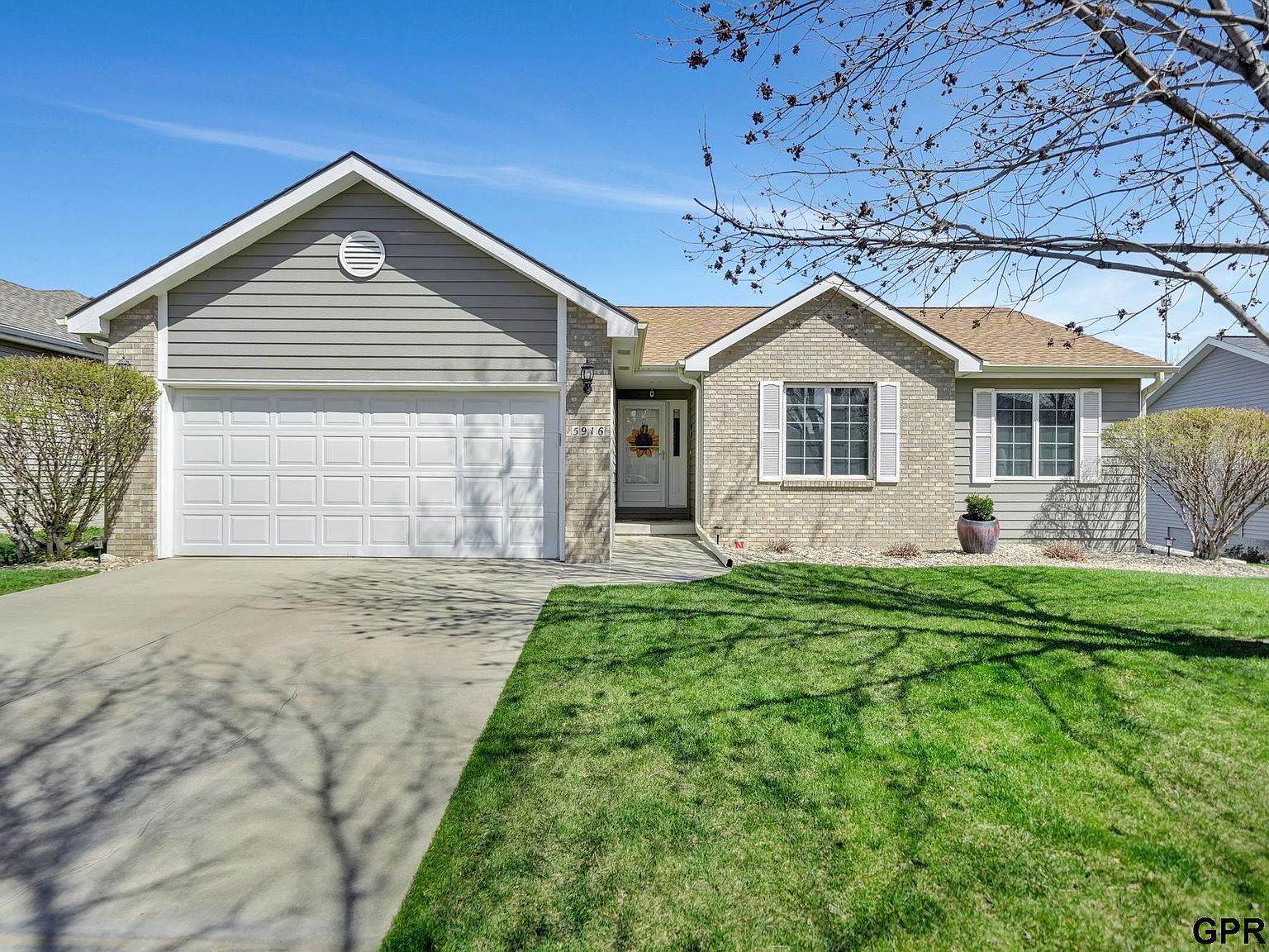 5916 S 81st St, Lincoln, NE 68516 | Zillow
