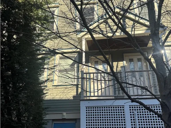 10 Sherman Ct, Somerville, MA 02145