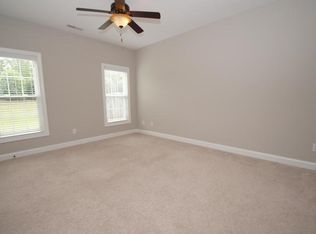 2048 Cambria Dr, Greenville, NC 27834