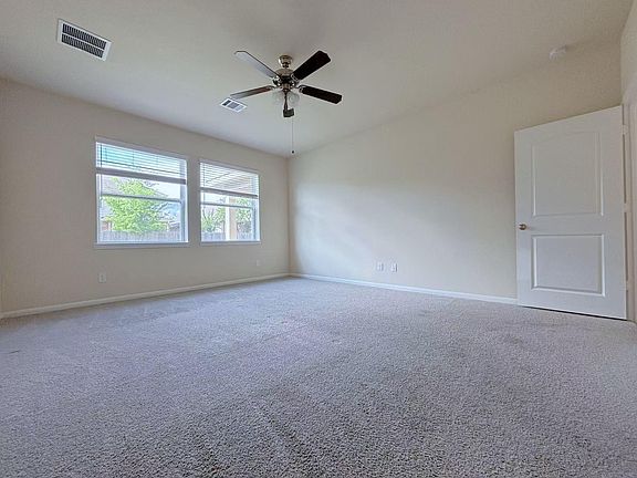 5th image of 6034 Prince Place Dr
