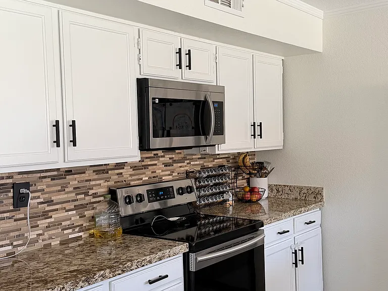 7395 W Oraibi Dr — Photo 11