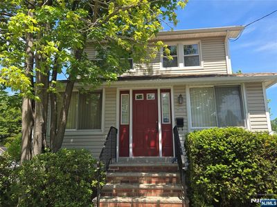 85 E Johnson Ave, Bergenfield, NJ, 07621