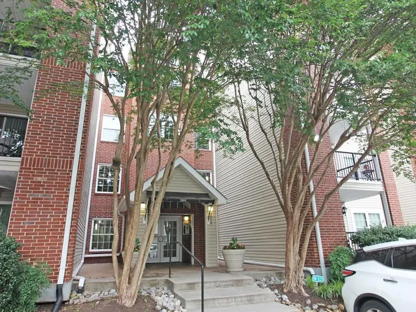 3315 Wyndham Cir APT 4223, Alexandria, VA 22302