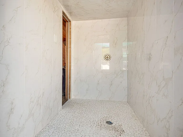 1321 S 7th St — Photo 22