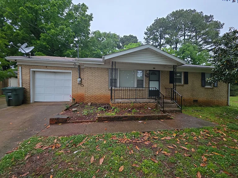4504 Sparkman Dr NW — Photo 1