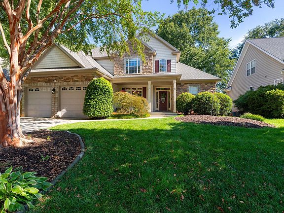 2nd image of 29 Ashby Grove Dr