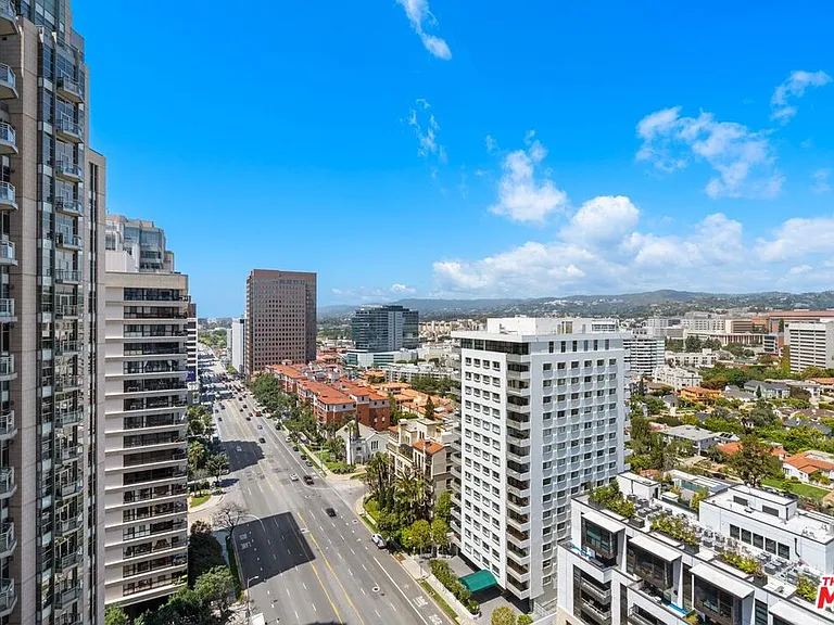 10750 Wilshire Blvd #1501 — Photo 16