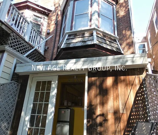 4238 Pine St — Photo 43