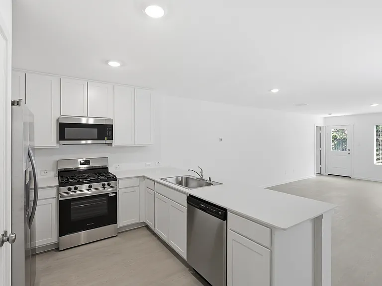 3040 Campeiro Ave — Photo 6