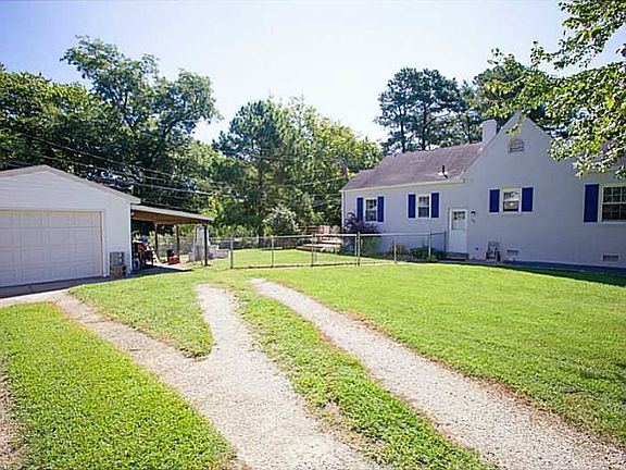 Garage & Parking Areas