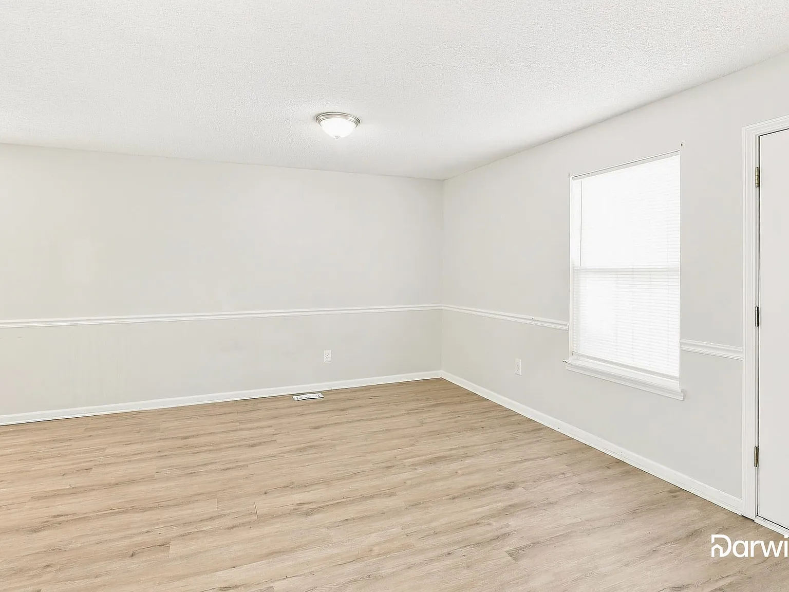 4 bed, 3.5 bath, 2047 sqft, $2,355 — Photo 3