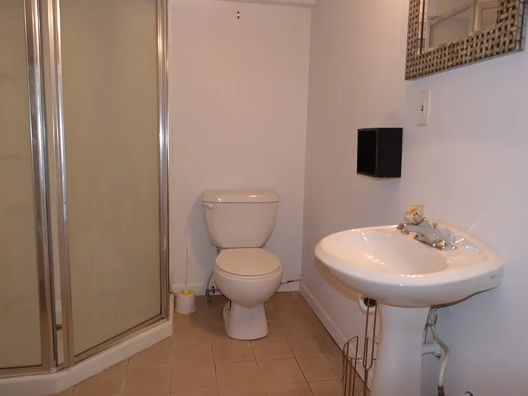 2930 N Connecticut Ave — Photo 28