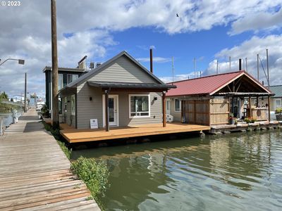34326 Johnsons Landing Rd #E1, Scappoose, OR, 97056