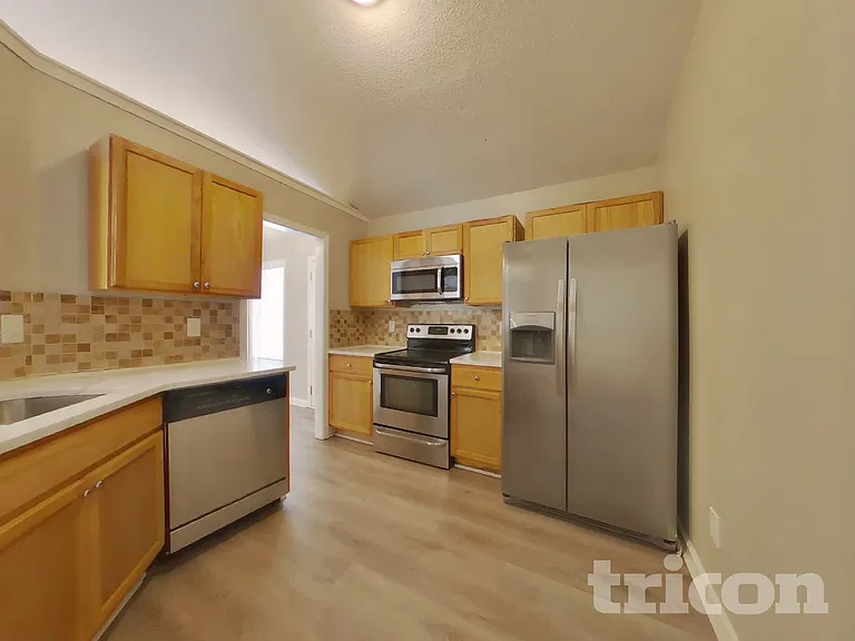 621 Southern Trace Xing — Photo 5