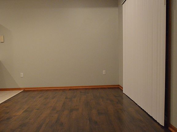 4th image of 900 67th St Unit 103