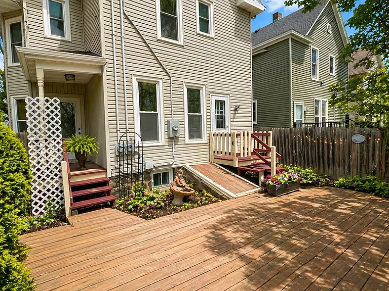 2618 W 5th St — Photo 10