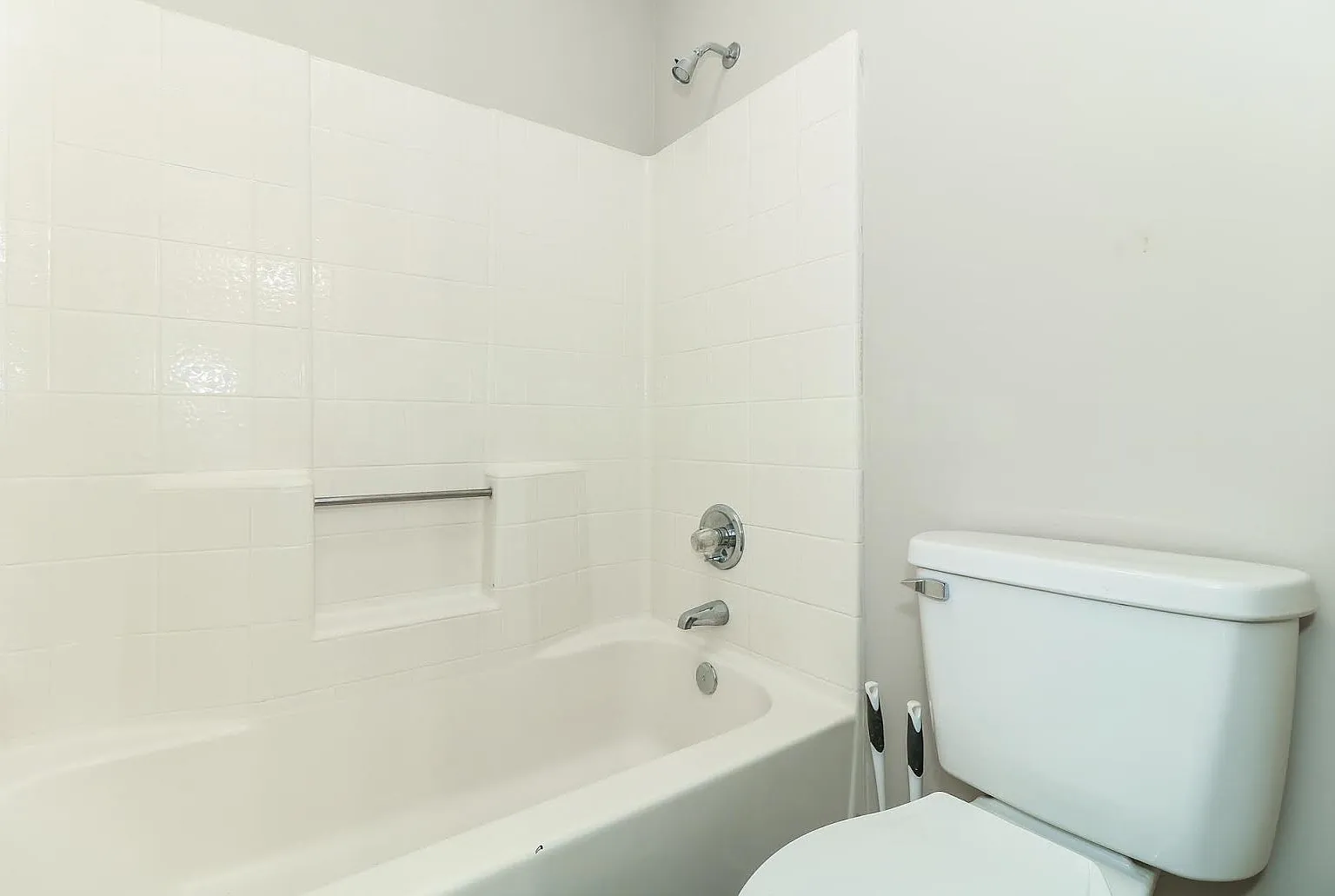 3 bed, 1626 sqft, $1,145 — Photo 3