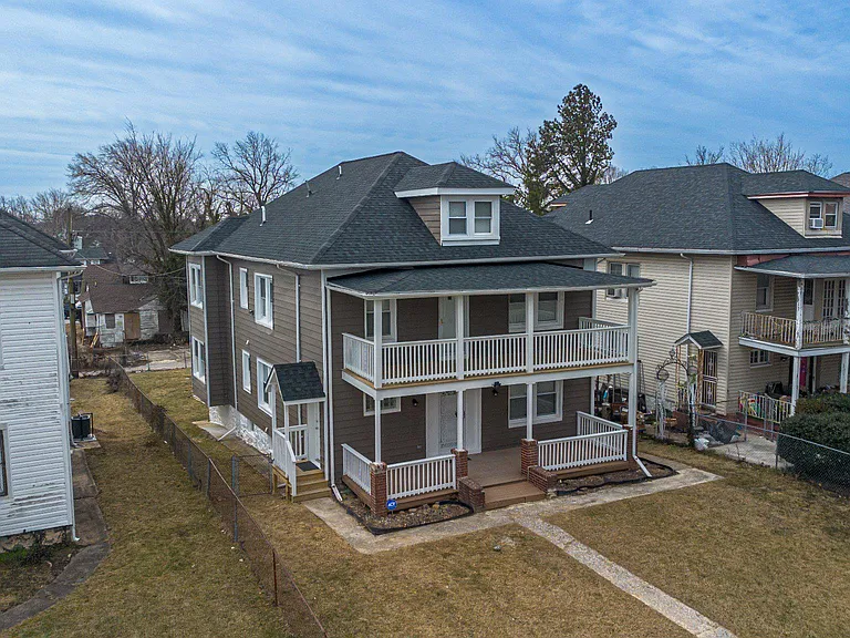 4103 Barrington Rd #2 — Photo 1