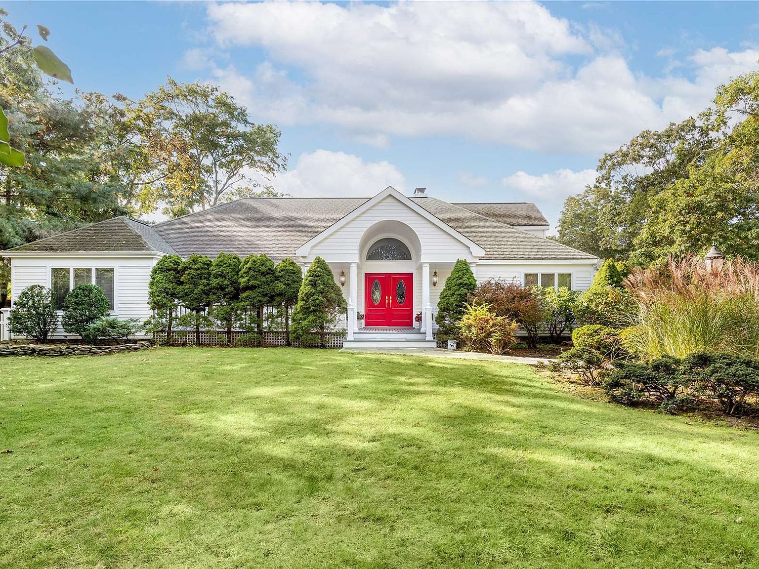 25 Bay Woods Drive, Hampton Bays, NY 11946 Zillow