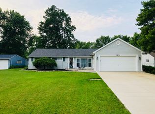 1875 Edgewood Dr, Twinsburg, OH 44087