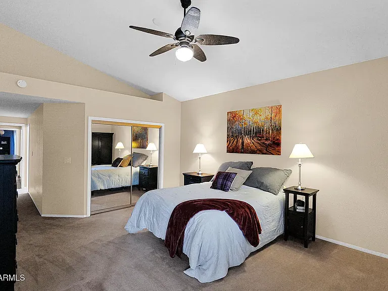 8979 E Gail Rd — Photo 14
