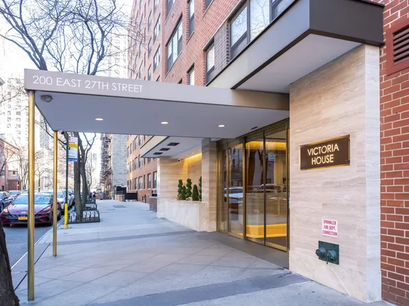 200 East 27th Street 2P image 2 of 14