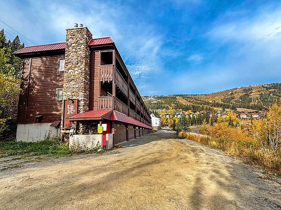 2nd image of 8754 Schweitzer Mountain Rd #7