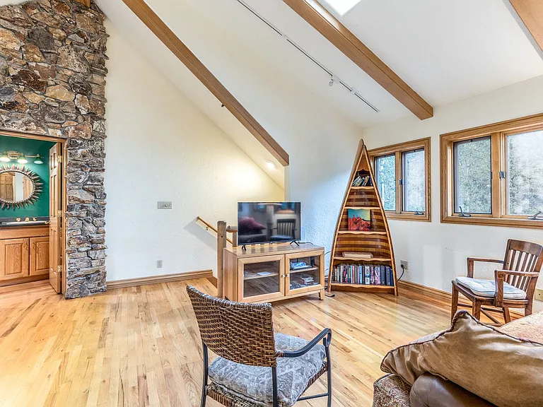 2524 Aspen Springs Dr — Photo 19