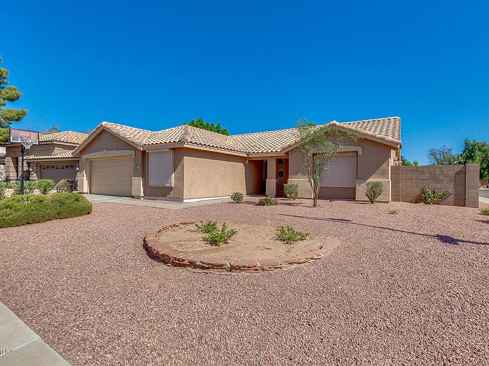 1st image of 4024 W Columbine Dr