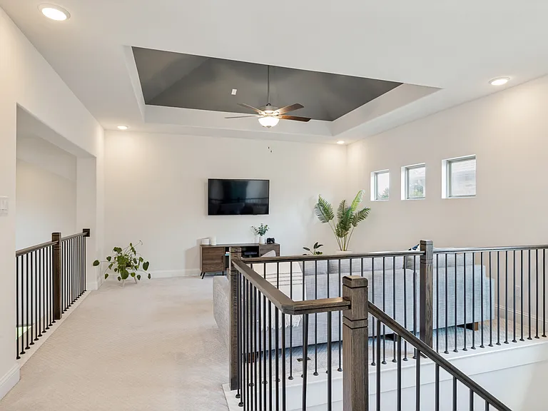 943 Marie Dr — Photo 14