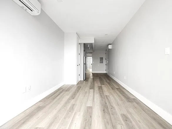 1565 New York Ave #7E — Photo 4
