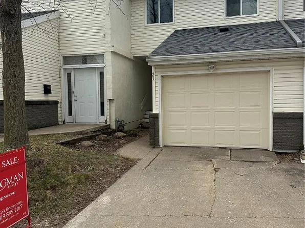 51 29th Avenue Dr SW Unit 23, Cedar Rapids, IA 52404