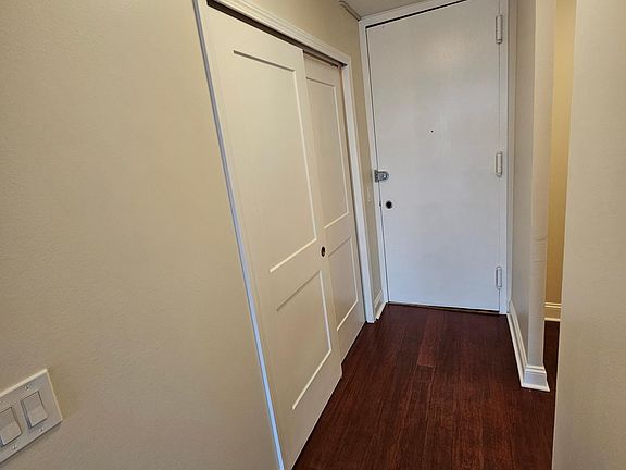 5th image of 1540 N Lasalle St #807