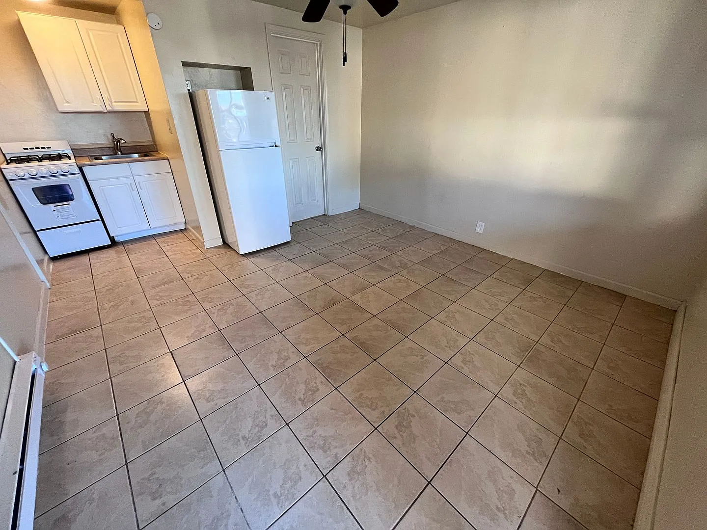4675 E Benson Hwy — Photo 1