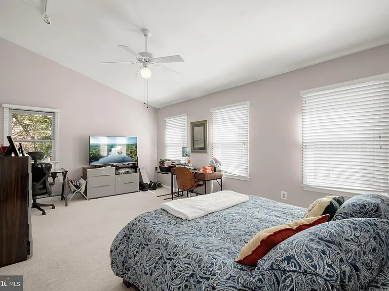 12121 Gatewater Dr — Photo 17