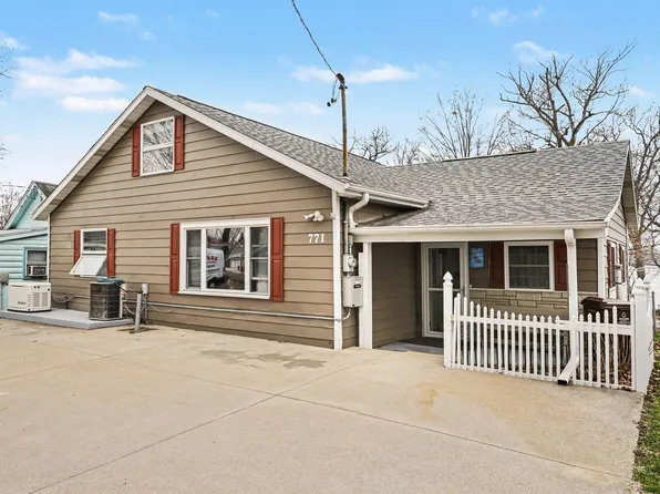 771 Beechwood Dr, Delton, MI 49046