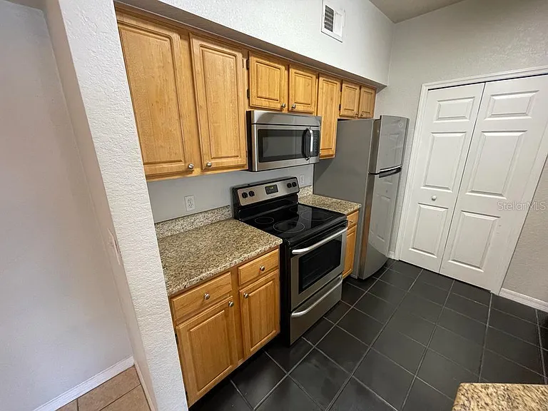 5959 Westgate Dr #1526 — Photo 8