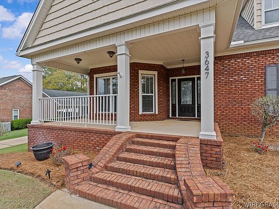 3rd image of 3647 Oak Ridge Ln