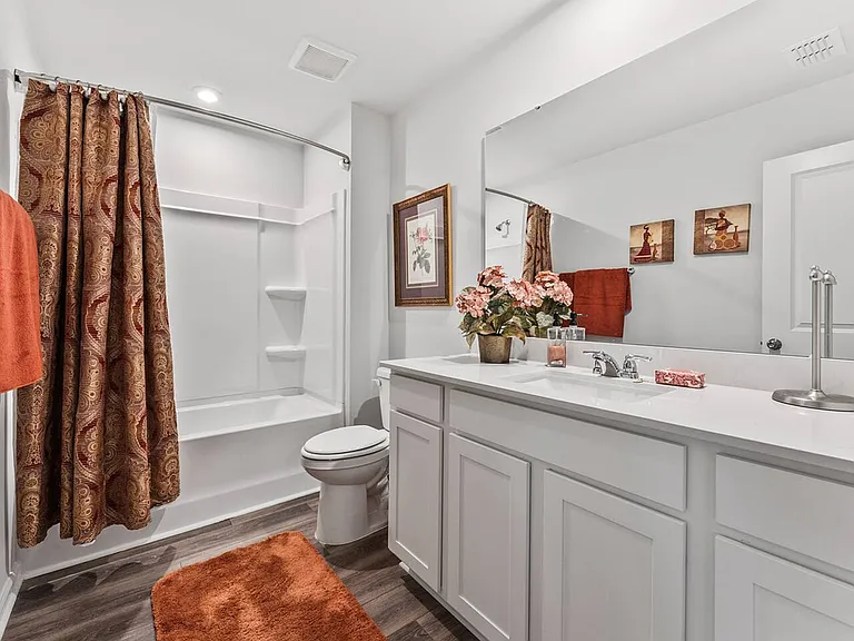 331 Fox Glen Dr — Photo 12