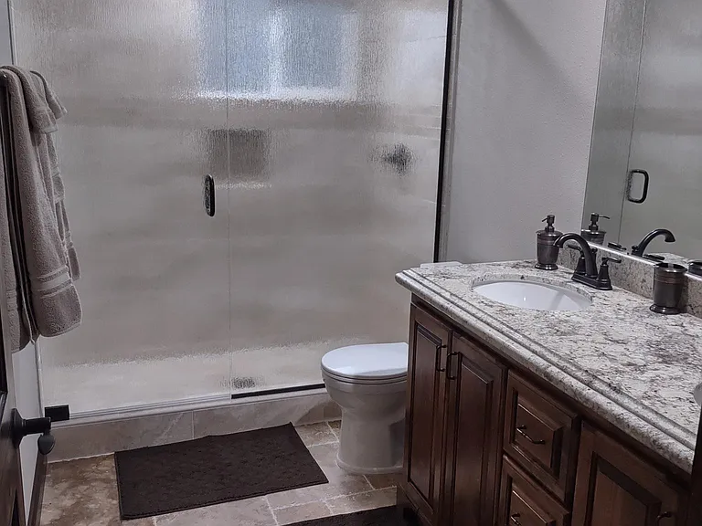 203 N Eureka Dr — Photo 7