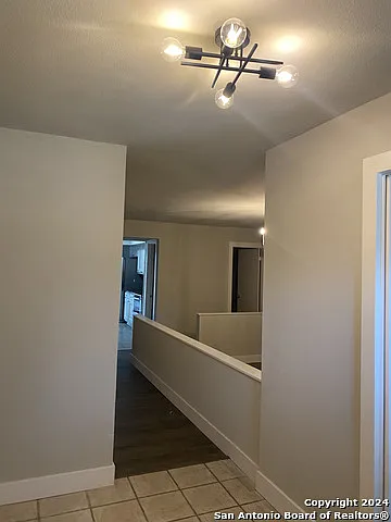 4 bed, 2.0 bath, 1936 sqft, $1,900 — Photo 3