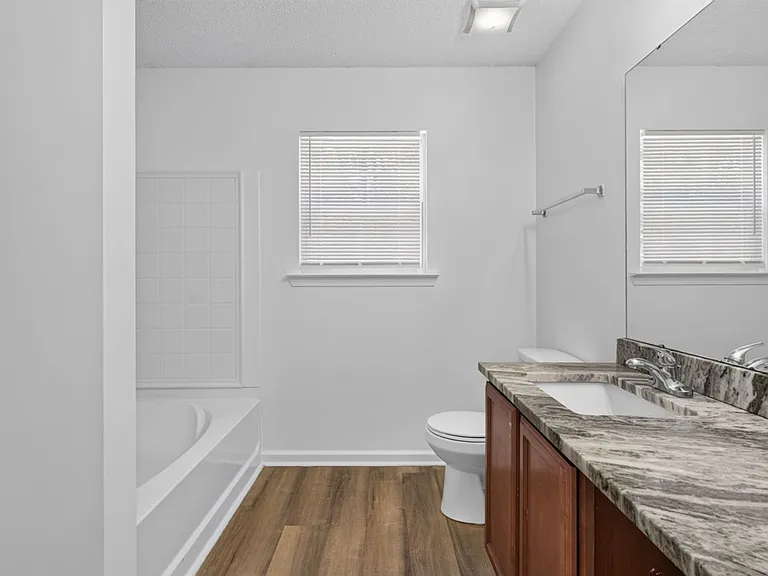 20 Kimpton Dr — Photo 18