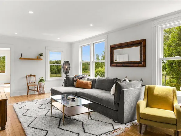 276 N Sedgwick Road, Sedgwick, ME 04676