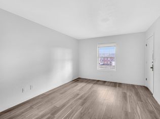 Yorktown Apartments, Louisville, KY 40214