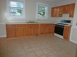 98 Pond St, Natick, MA 01760