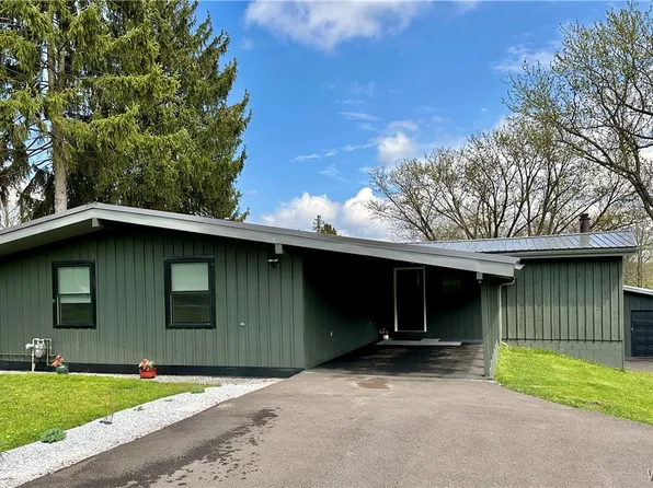 128 Old Glenwood Rd, West Falls, NY 14170