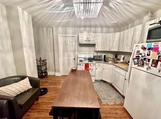 218 Hanover St #15F, Boston, MA 02113