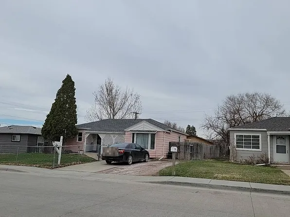 104 Highland Ave, Newcastle, WY 82701