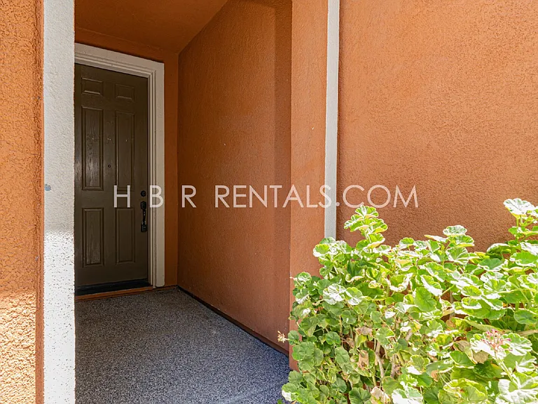 1496 Dairy Dr — Photo 3