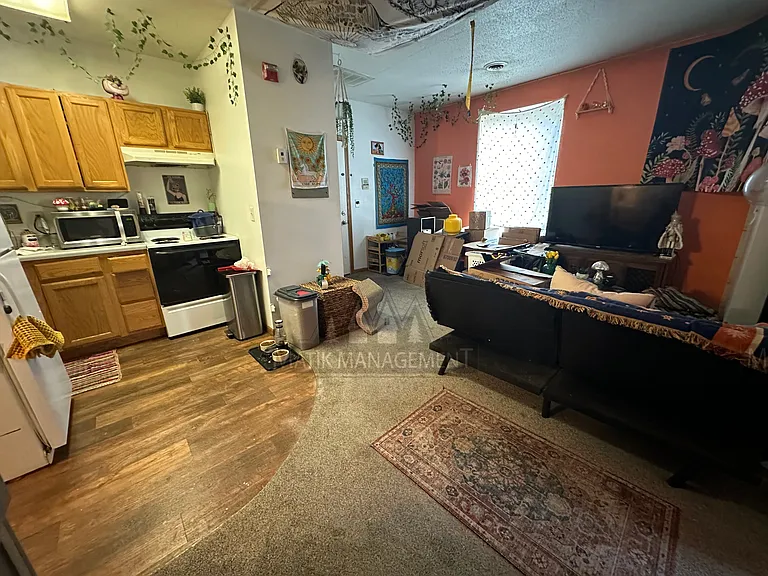 312 Bush St #5 — Photo 4